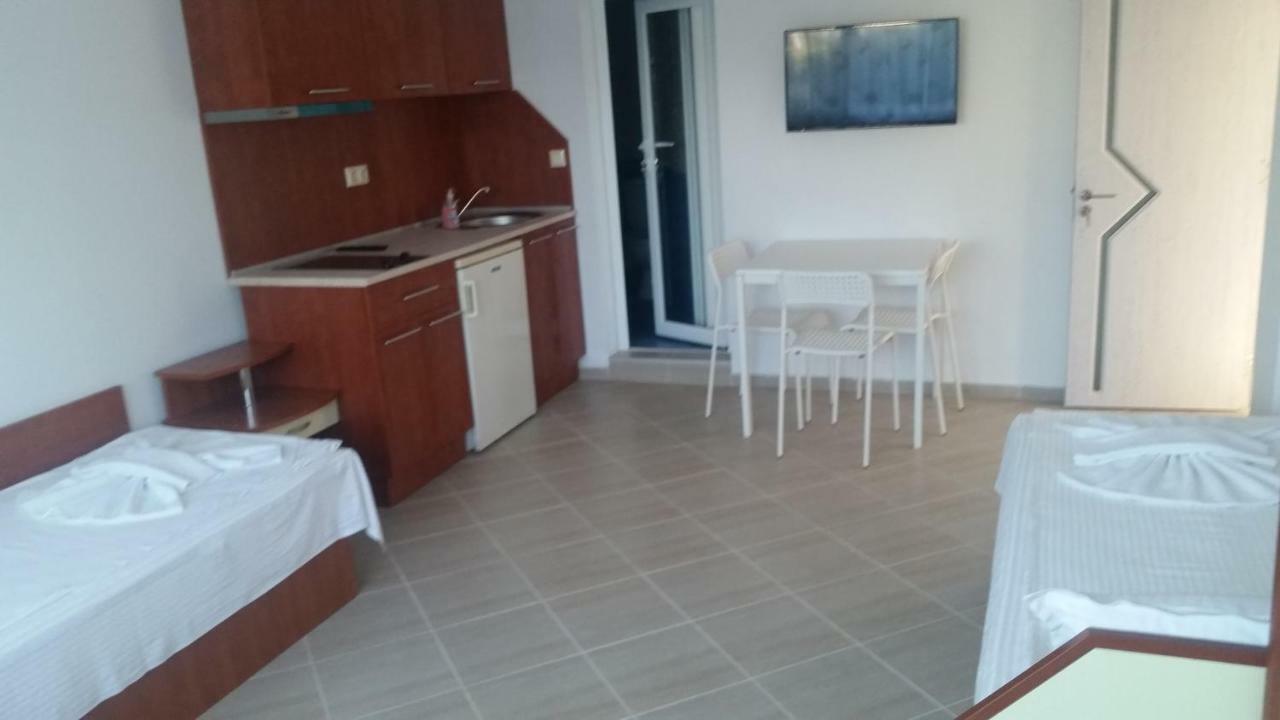 Blue House Apartment ซาเรโว ภายนอก รูปภาพ